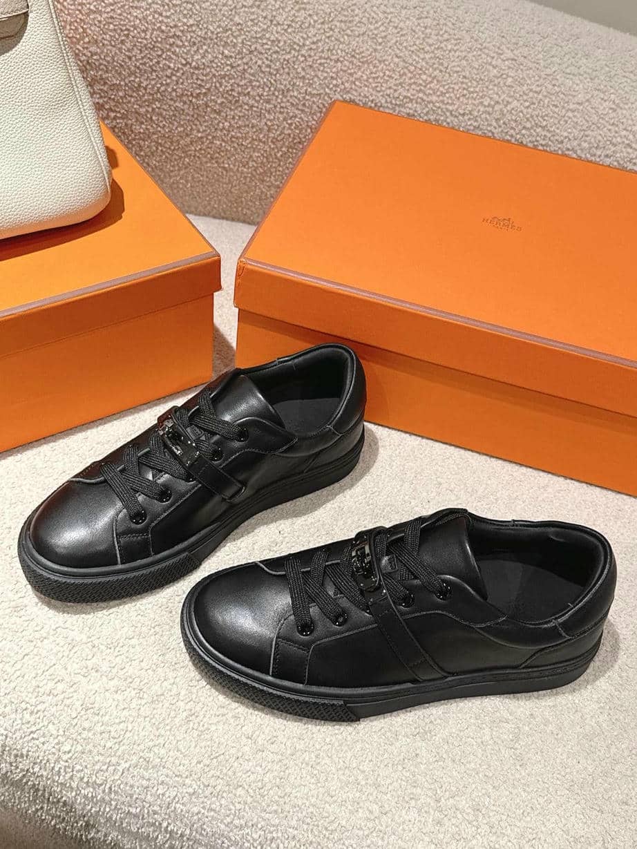 Hermes Sneaker 2-17
